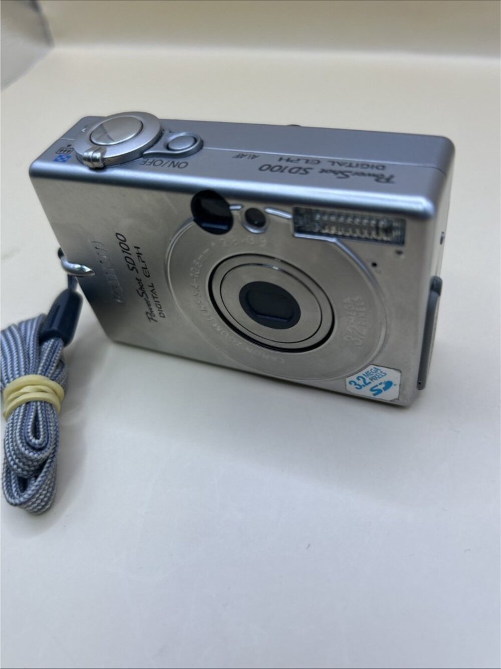 Canon PowerShot Digital ELPH SD100 3.2 MP Digital Camera No Battery Untested✅ - Picture 2 of 9